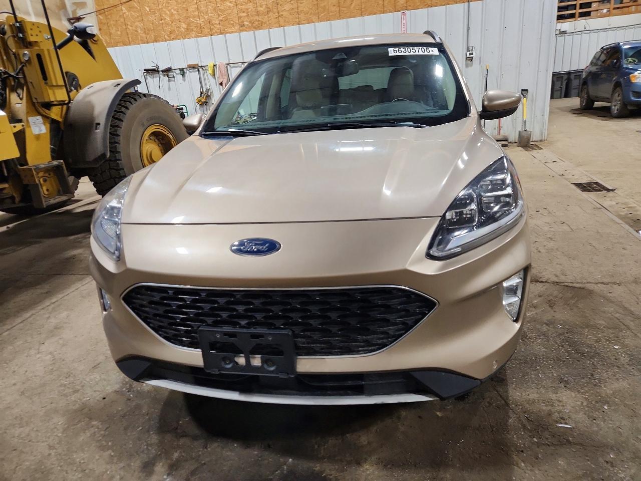 2020 Ford Escape Titanium - Фото 5