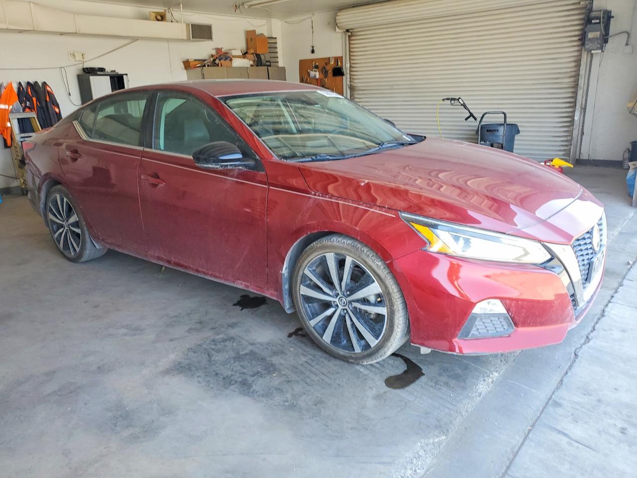 2021 Nissan Altima Sr - Фото 4