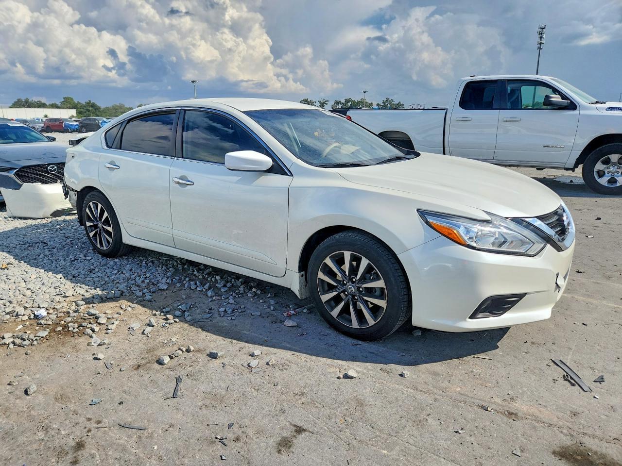 2017 Nissan Altima 2.5 Sv - Фото 4