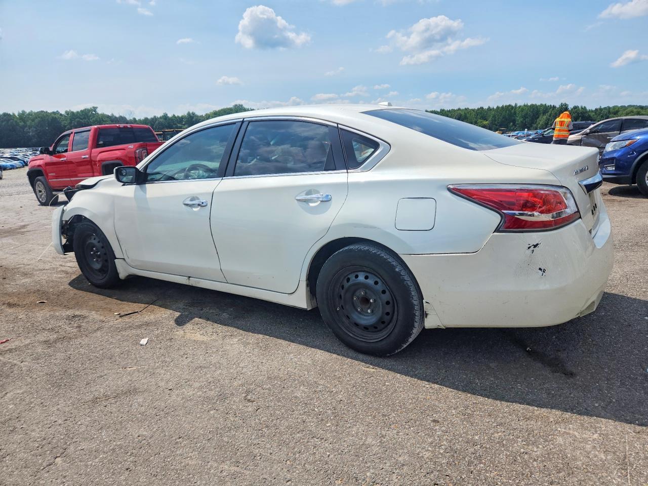 2015 Nissan Altima 2.5 S - Image 2