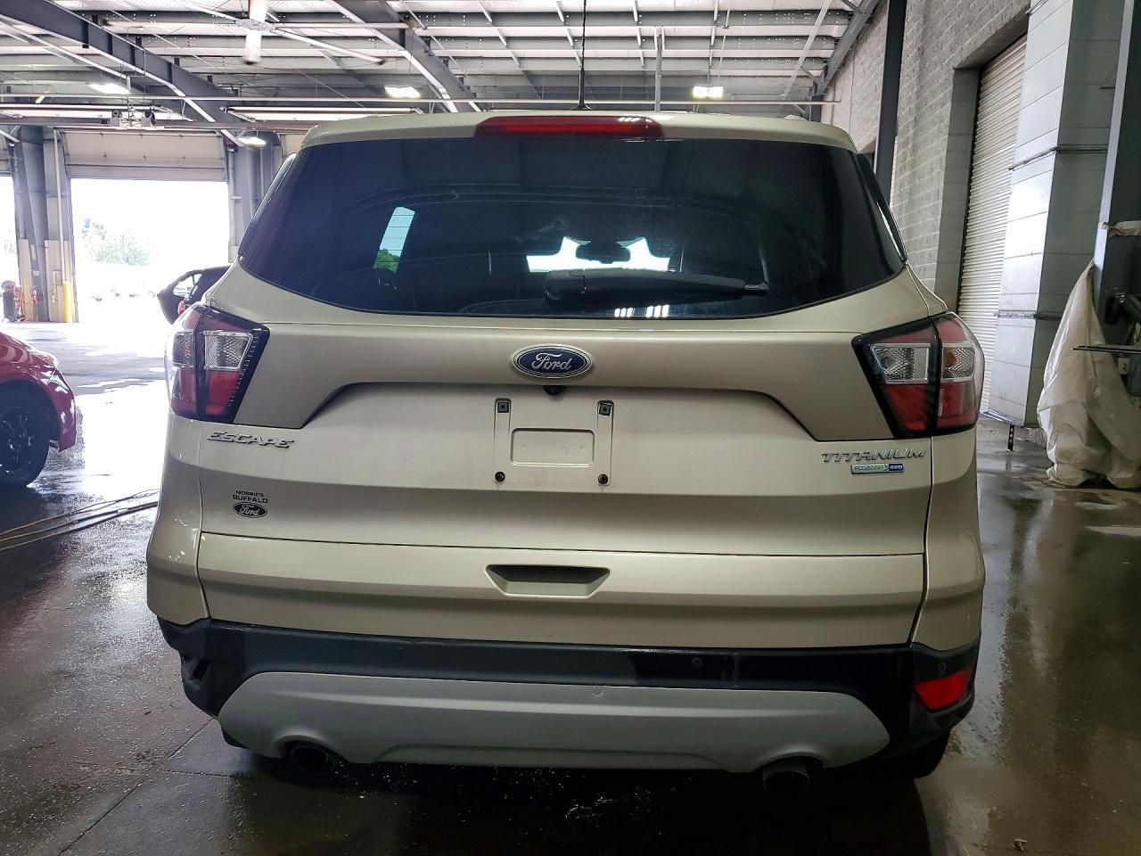 2017 Ford Escape Titanium - Фото 6