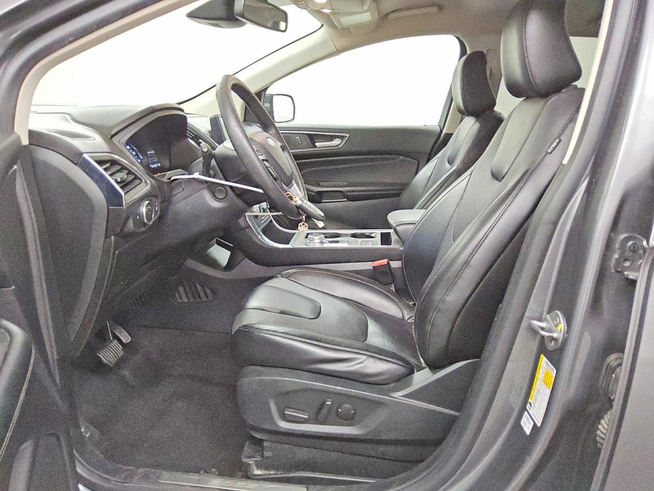 2022 Ford Edge Titanium - Фото 7