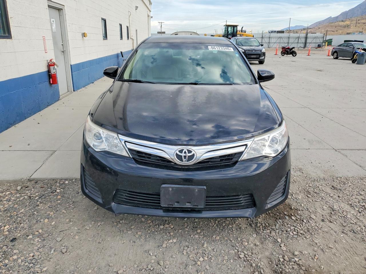 2013 Toyota Camry Le - Image 5