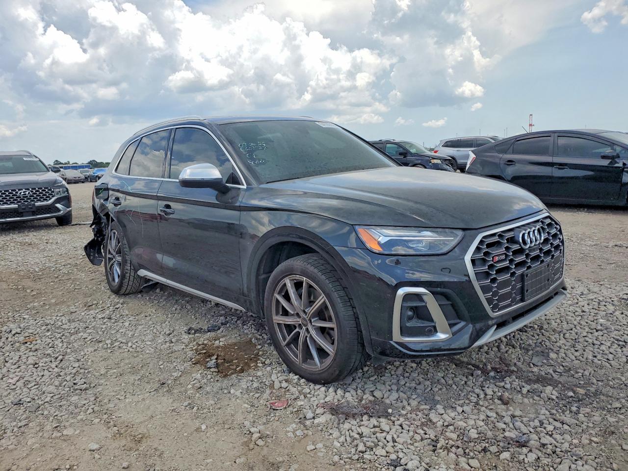 2022 Audi Sq5 Premium Plus - Image 4