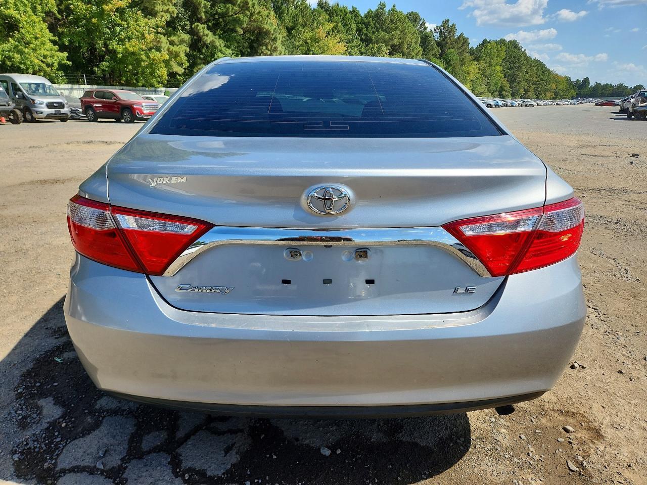 2017 Toyota Camry Le - Фото 6