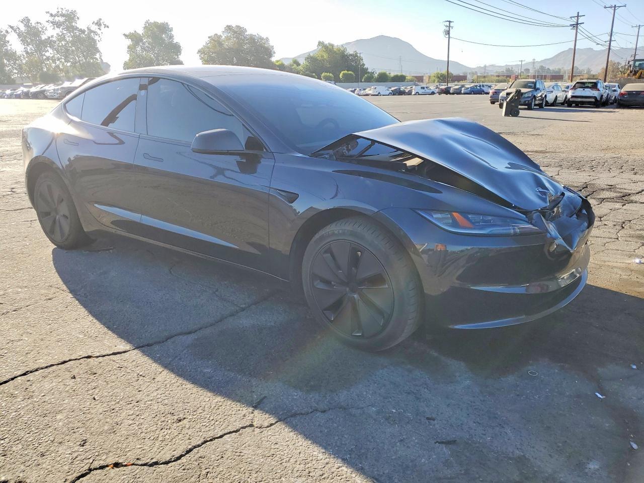 2024 Tesla Model 3 - Image 4