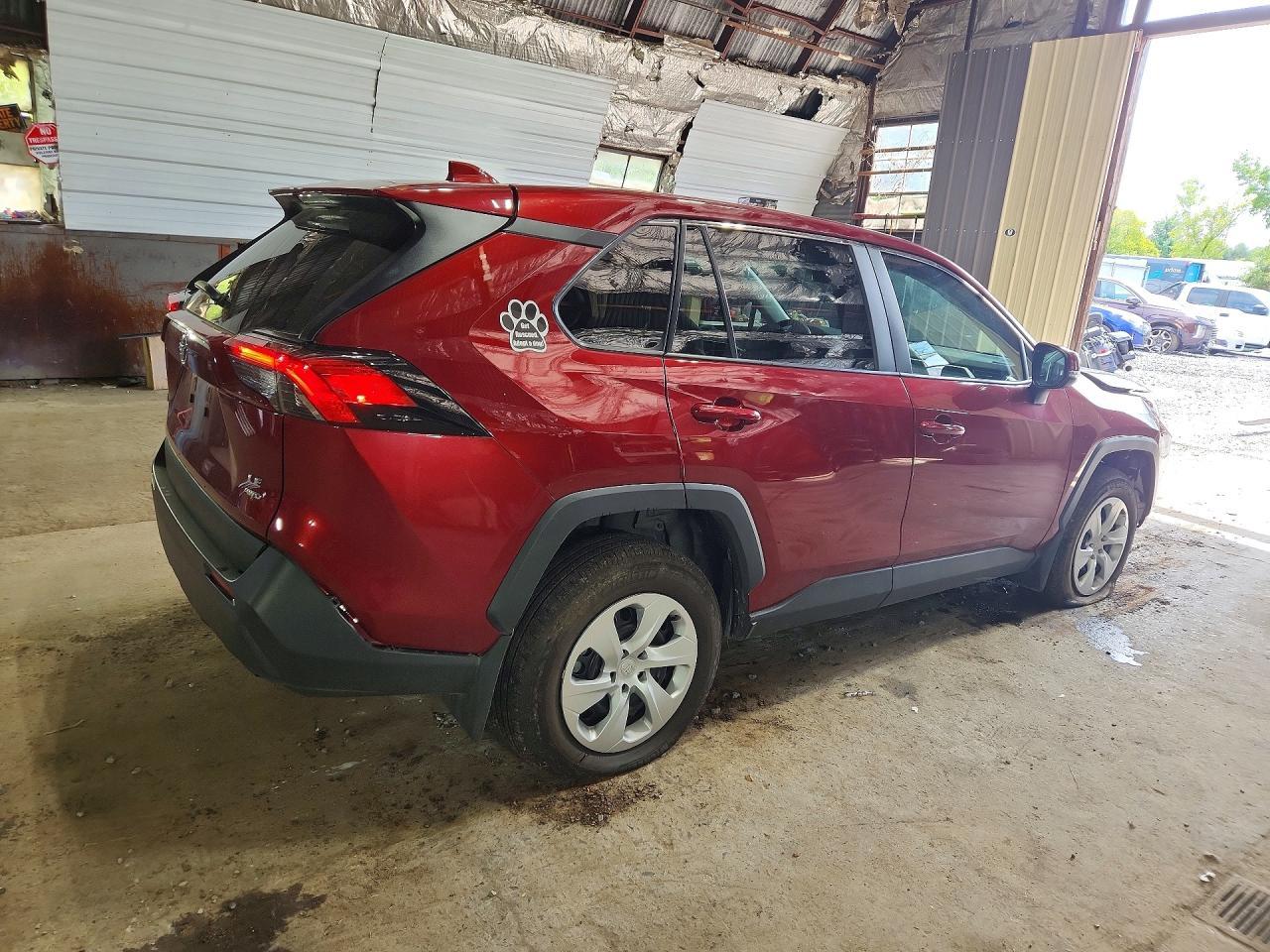 2025 Toyota Rav4 Le - Image 3