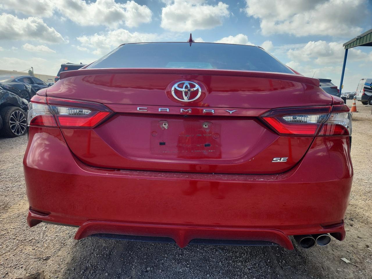 2021 Toyota Camry Se - Фото 6