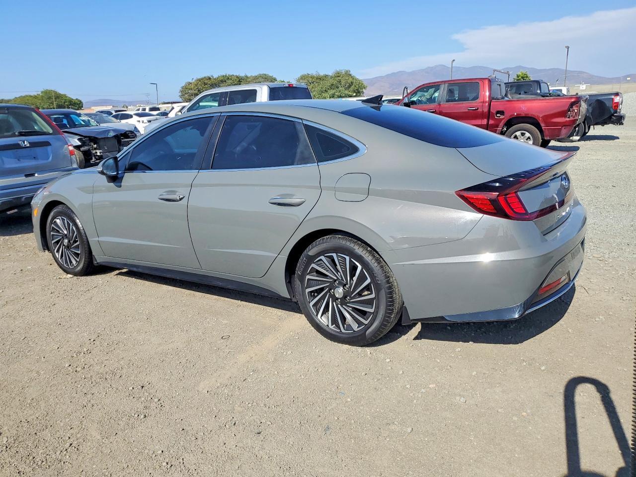 2021 Hyundai Sonata Hybrid Sel - Image 2