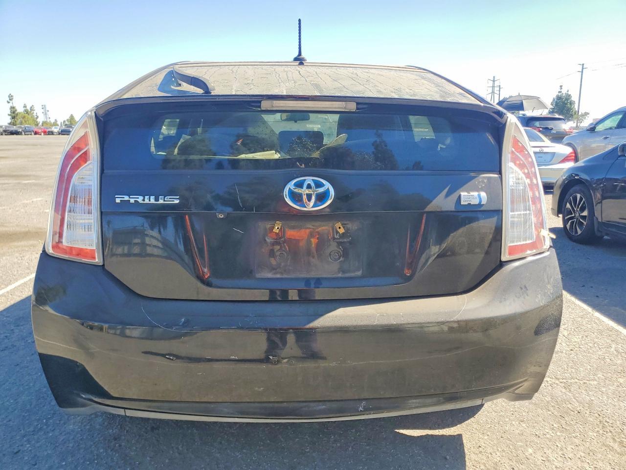 2015 Toyota Prius Three - Фото 6