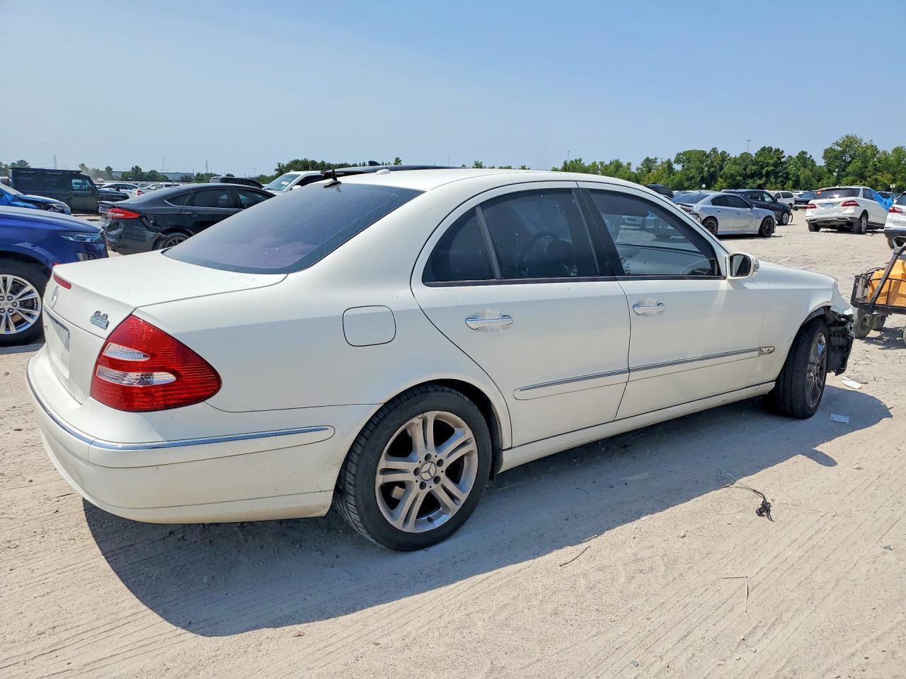 2006 Mercedes-Benz E 350 - Image 3