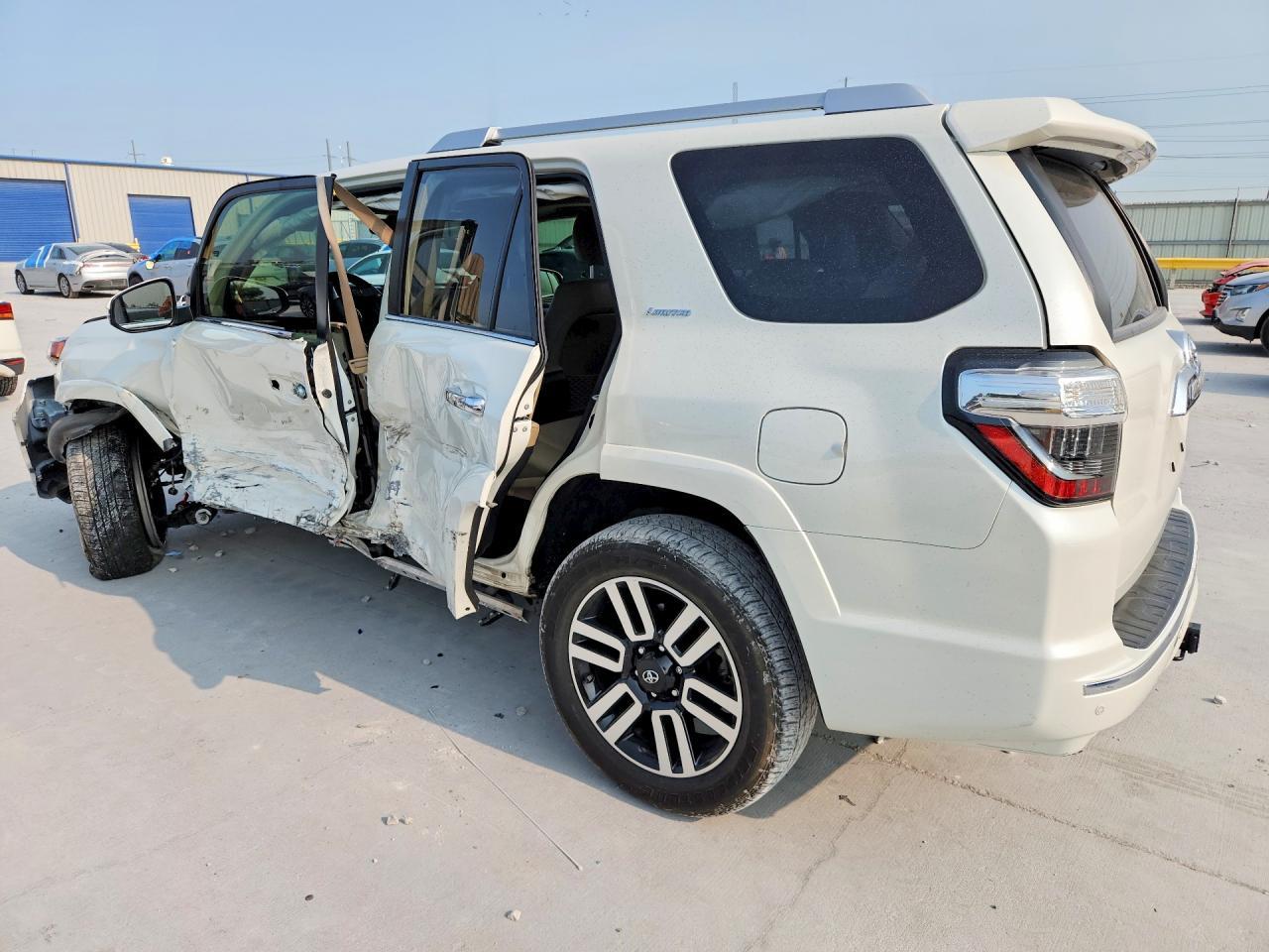 2020 Toyota 4Runner Limited - Фото 2