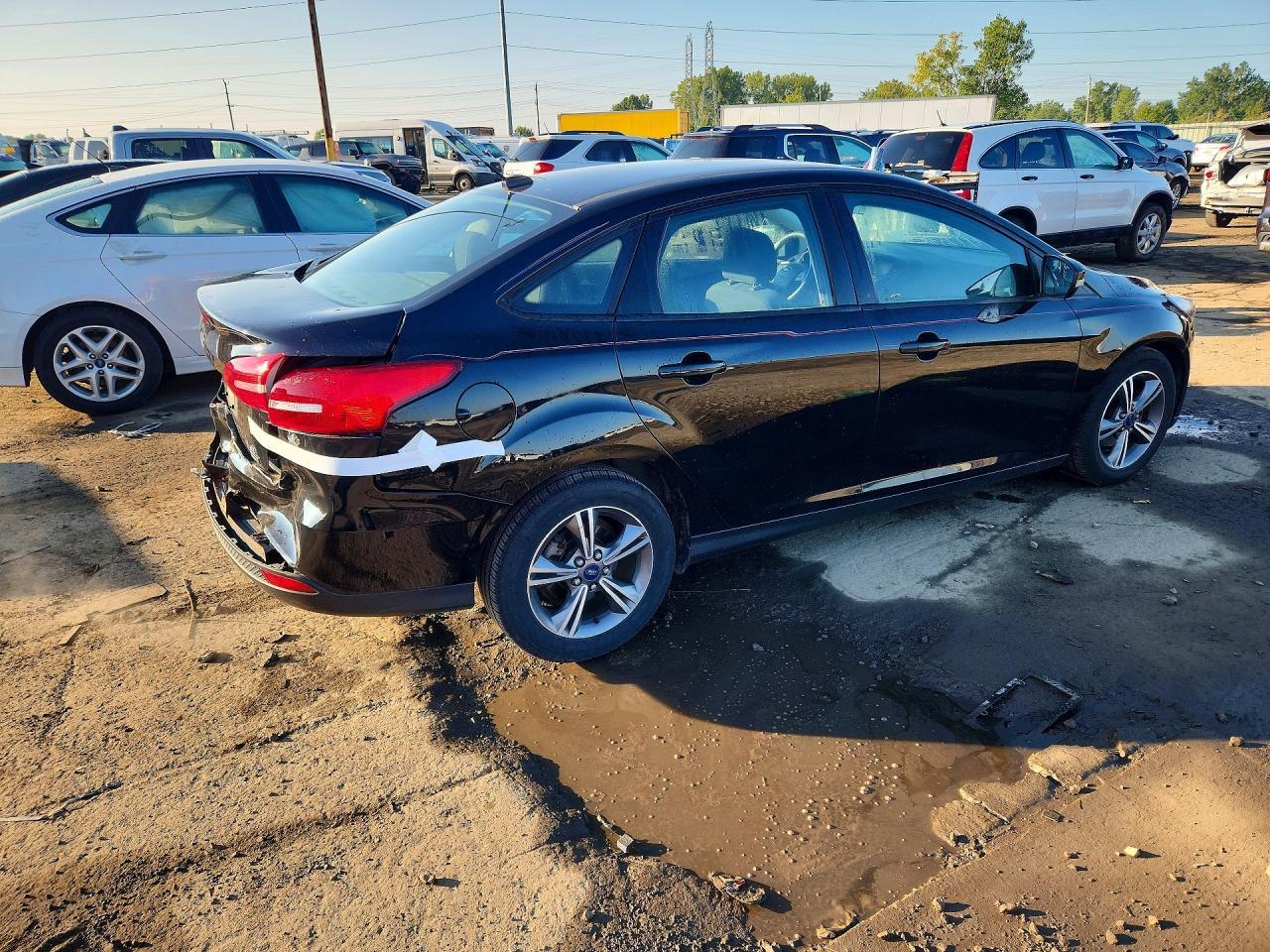 2017 Ford Focus Se - Image 3