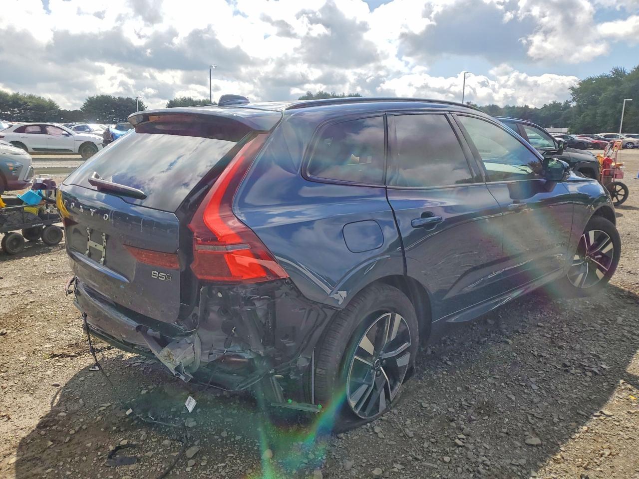 2026 Volvo Xc60 Plus - Фото 3