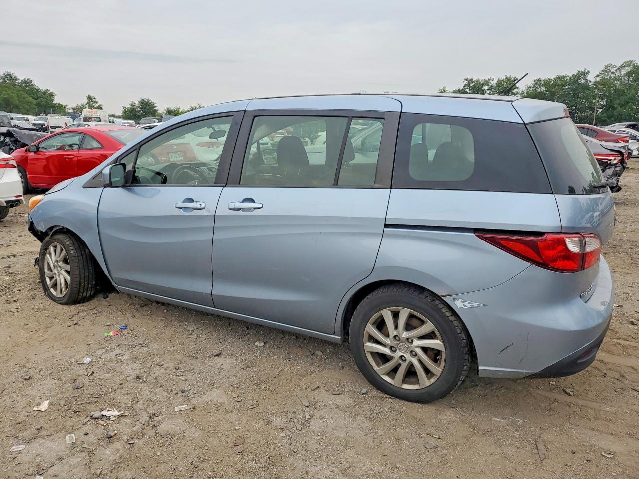 2012 Mazda 5 - Image 2