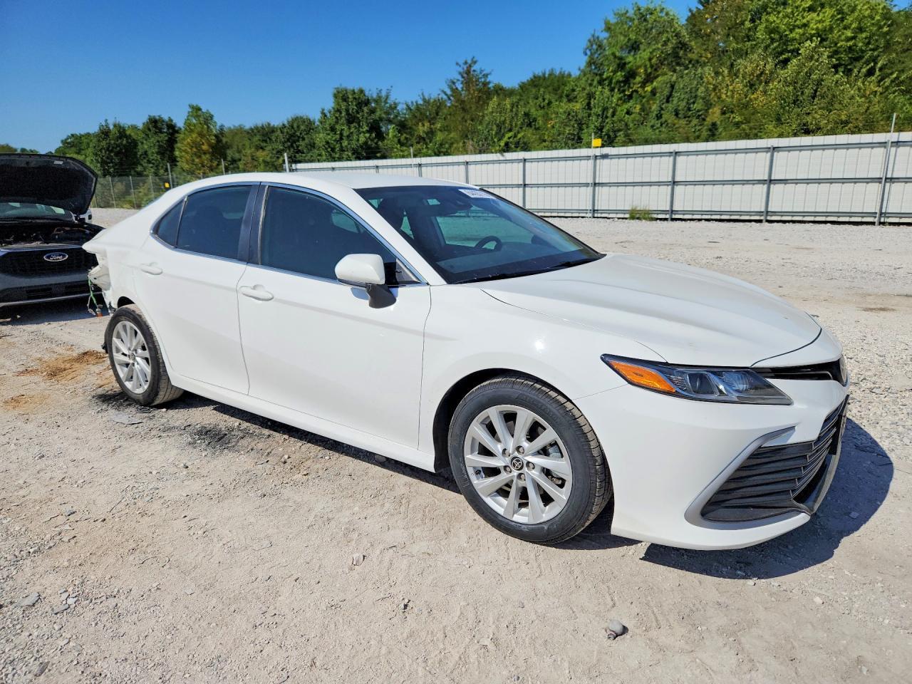 2023 Toyota Camry Le - Image 4