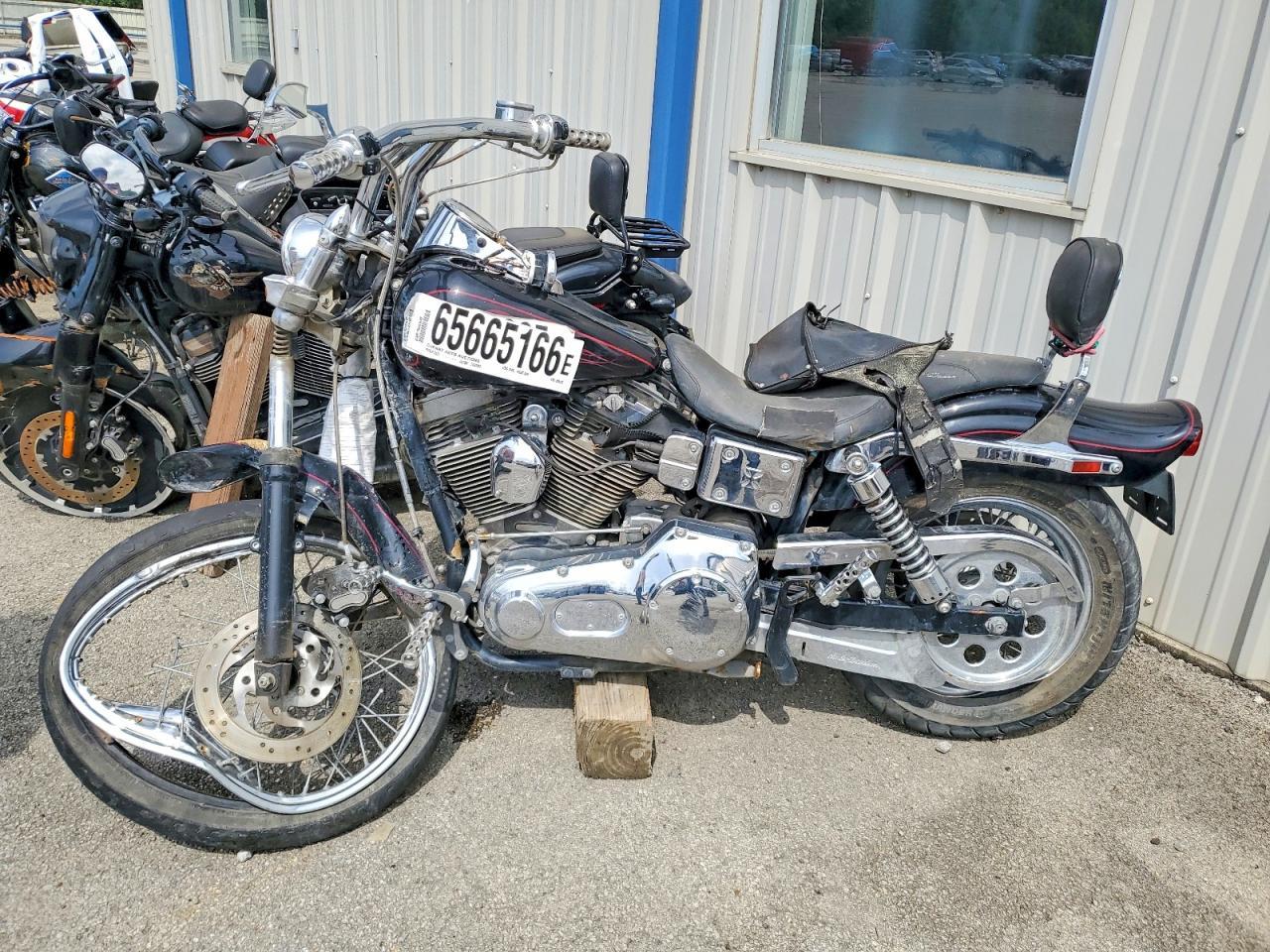 2002 Harley-Davidson Fxdwg - Фото 3