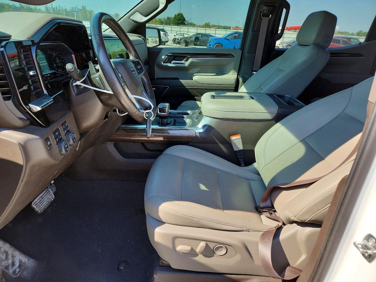 2022 Chevrolet Silverado K1500 Rst - Фото 7