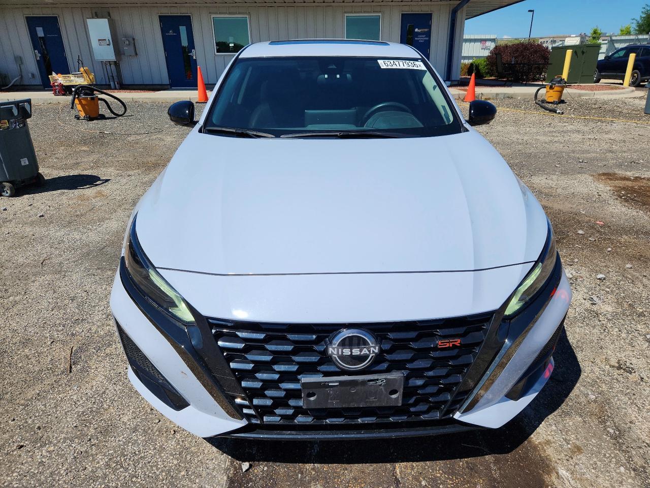 2023 Nissan Altima Sr - Фото 5