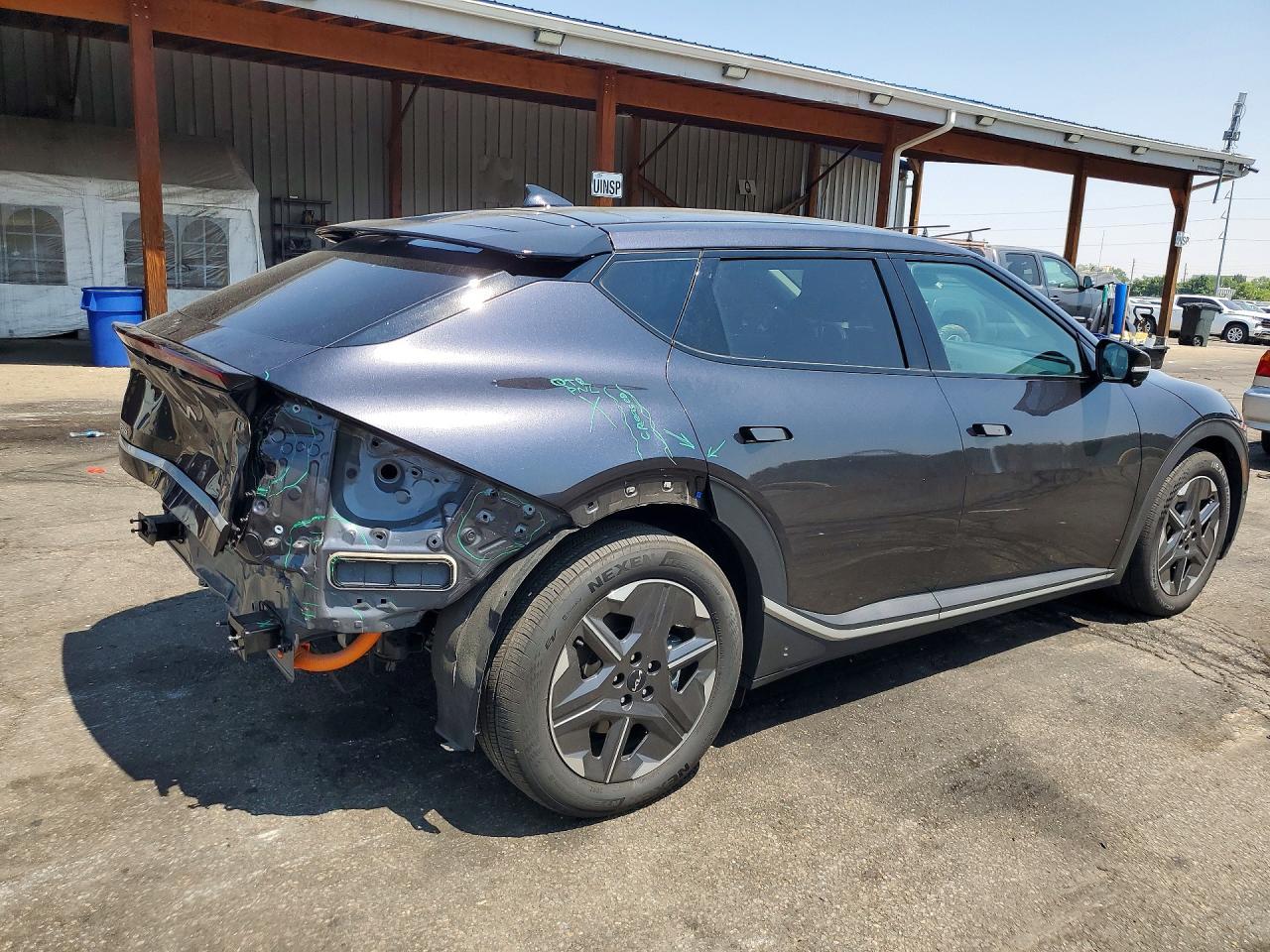 2025 Kia Ev6 Light Long Range - Image 3