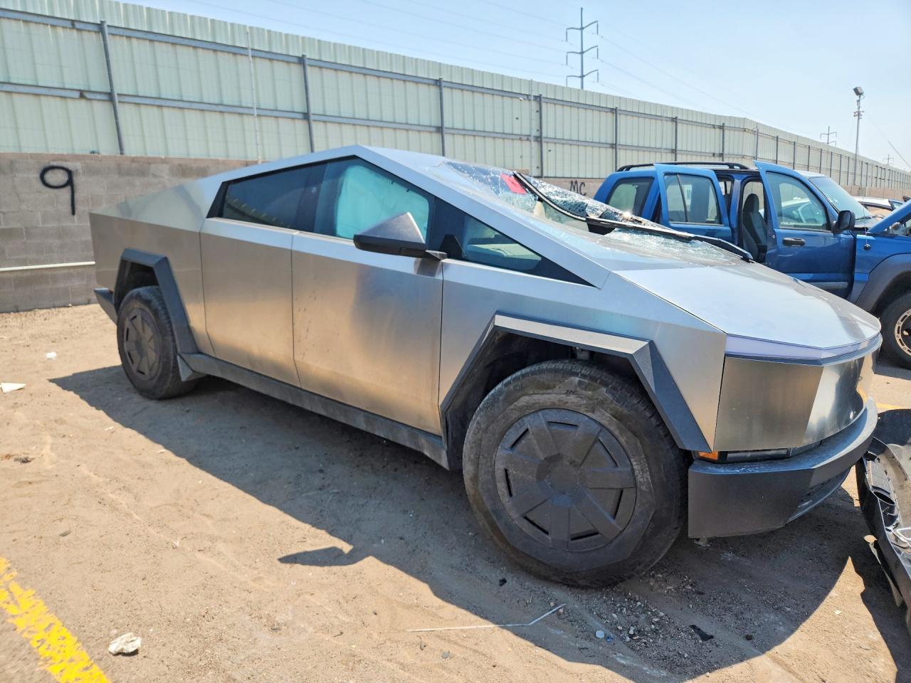 2024 Tesla Cybertruck - Фото 4