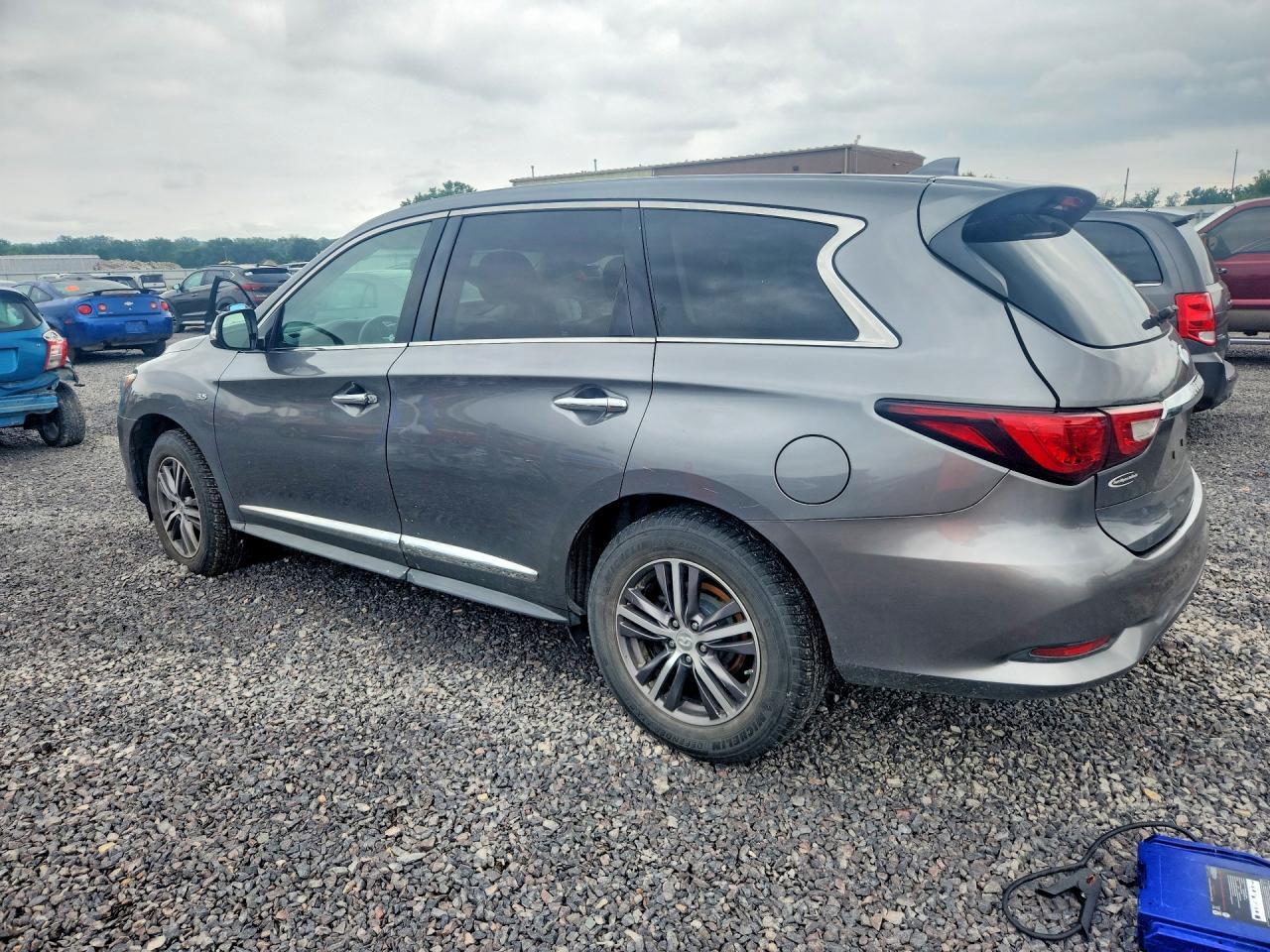 2018 Infiniti Qx60 Base - Фото 2