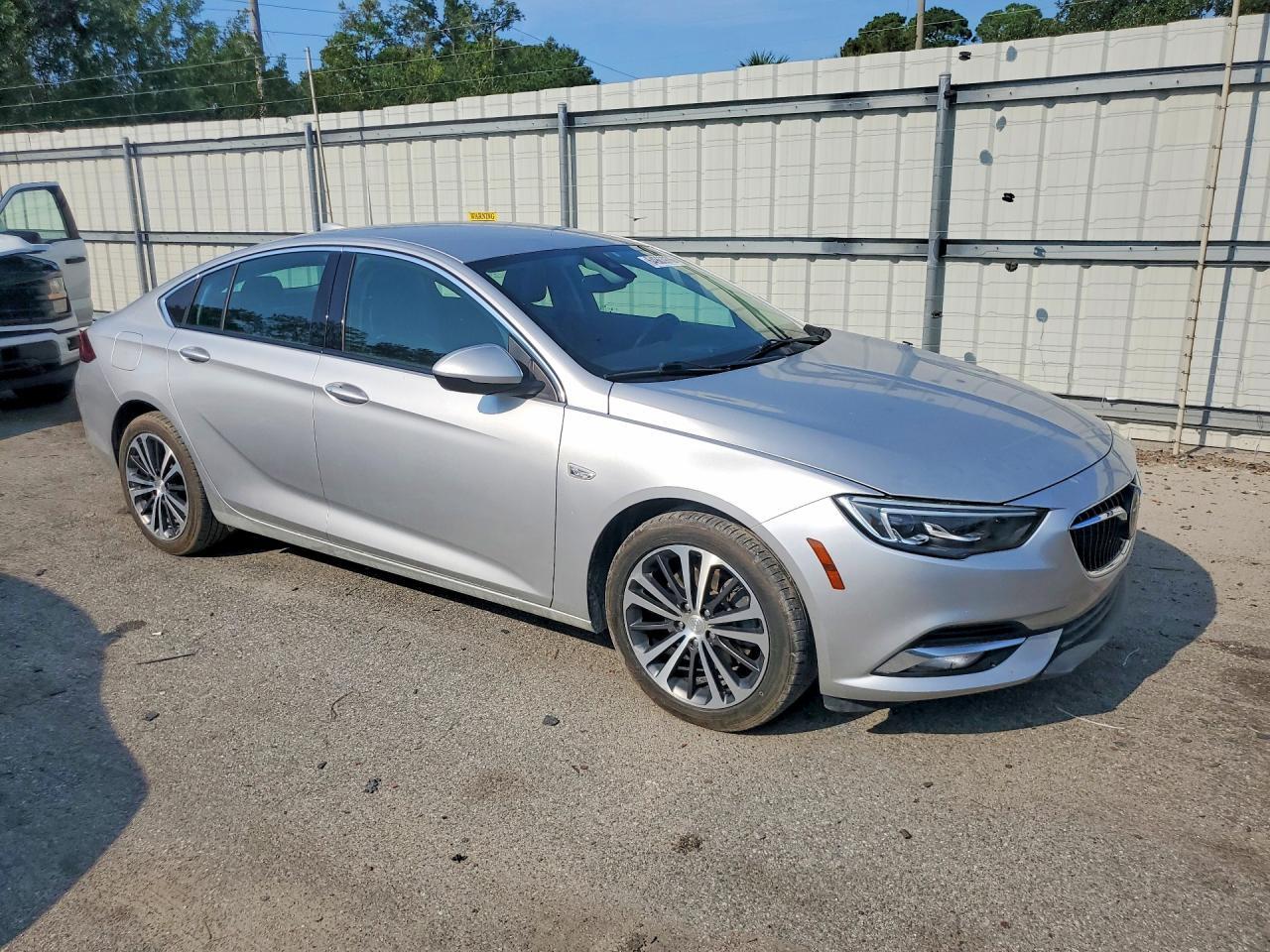 2018 Buick Regal Essence - Фото 4