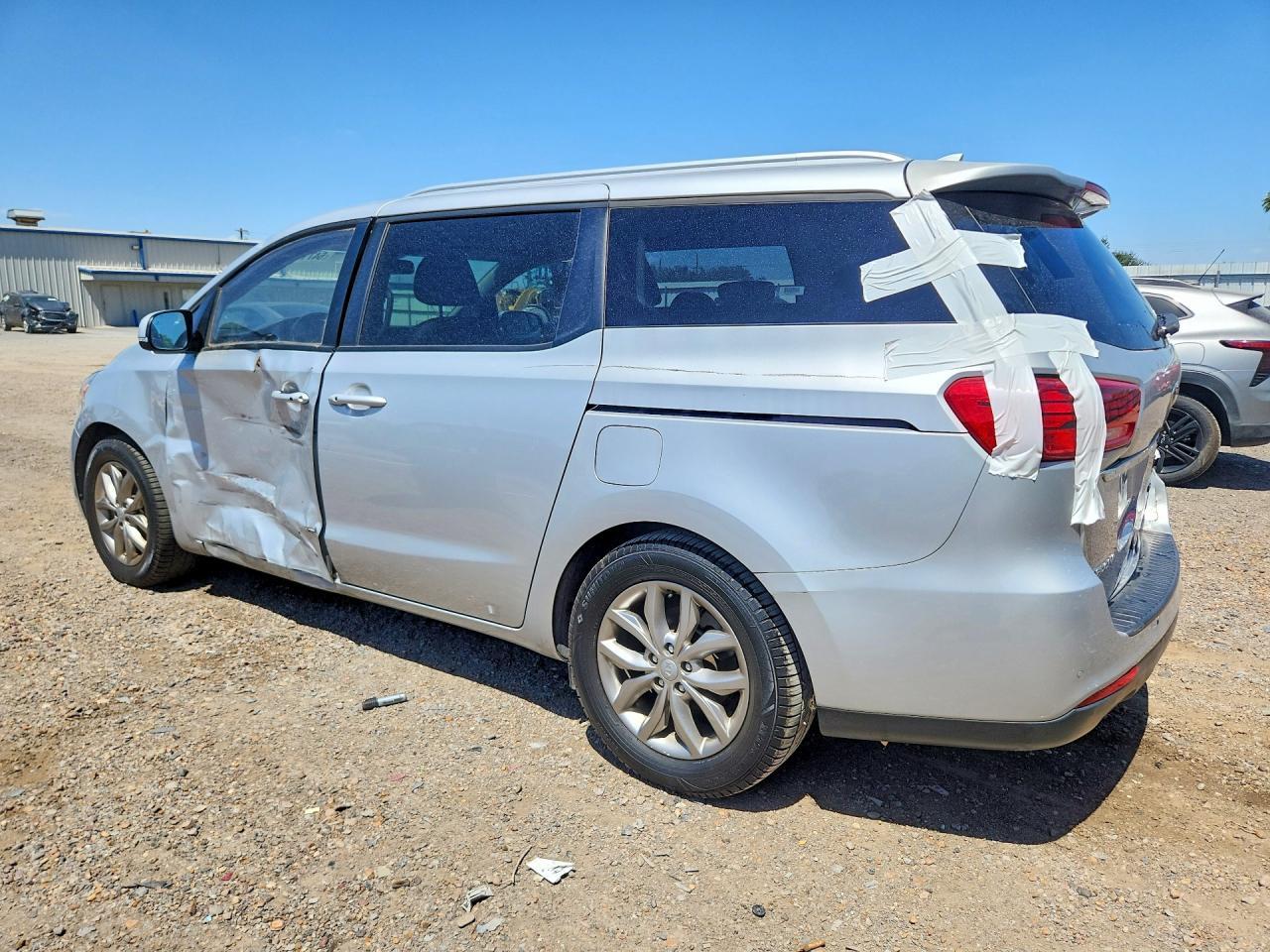 2021 Kia Sedona Ex - Фото 2