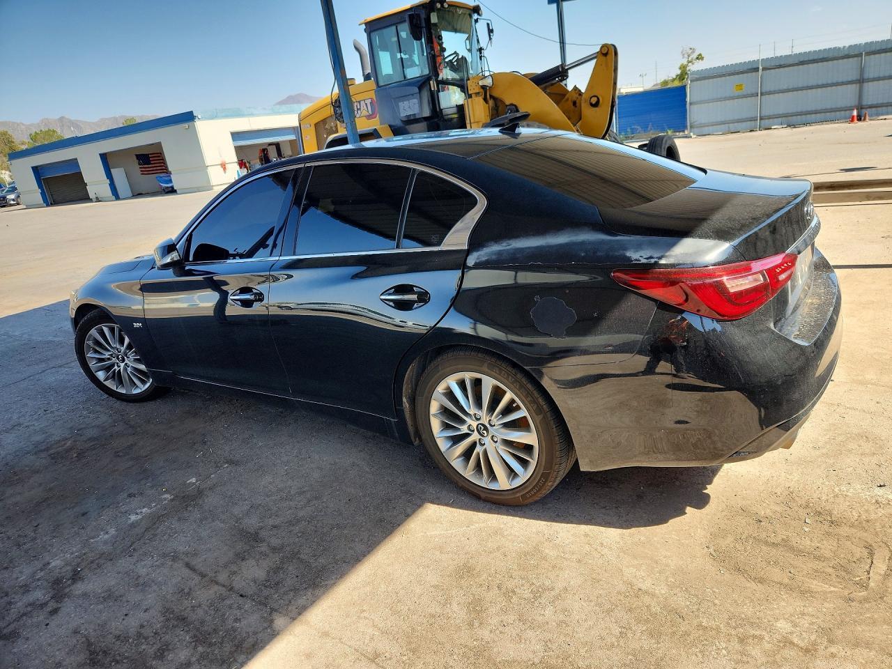 2019 Infiniti Q50 3.0T Luxe - Фото 2