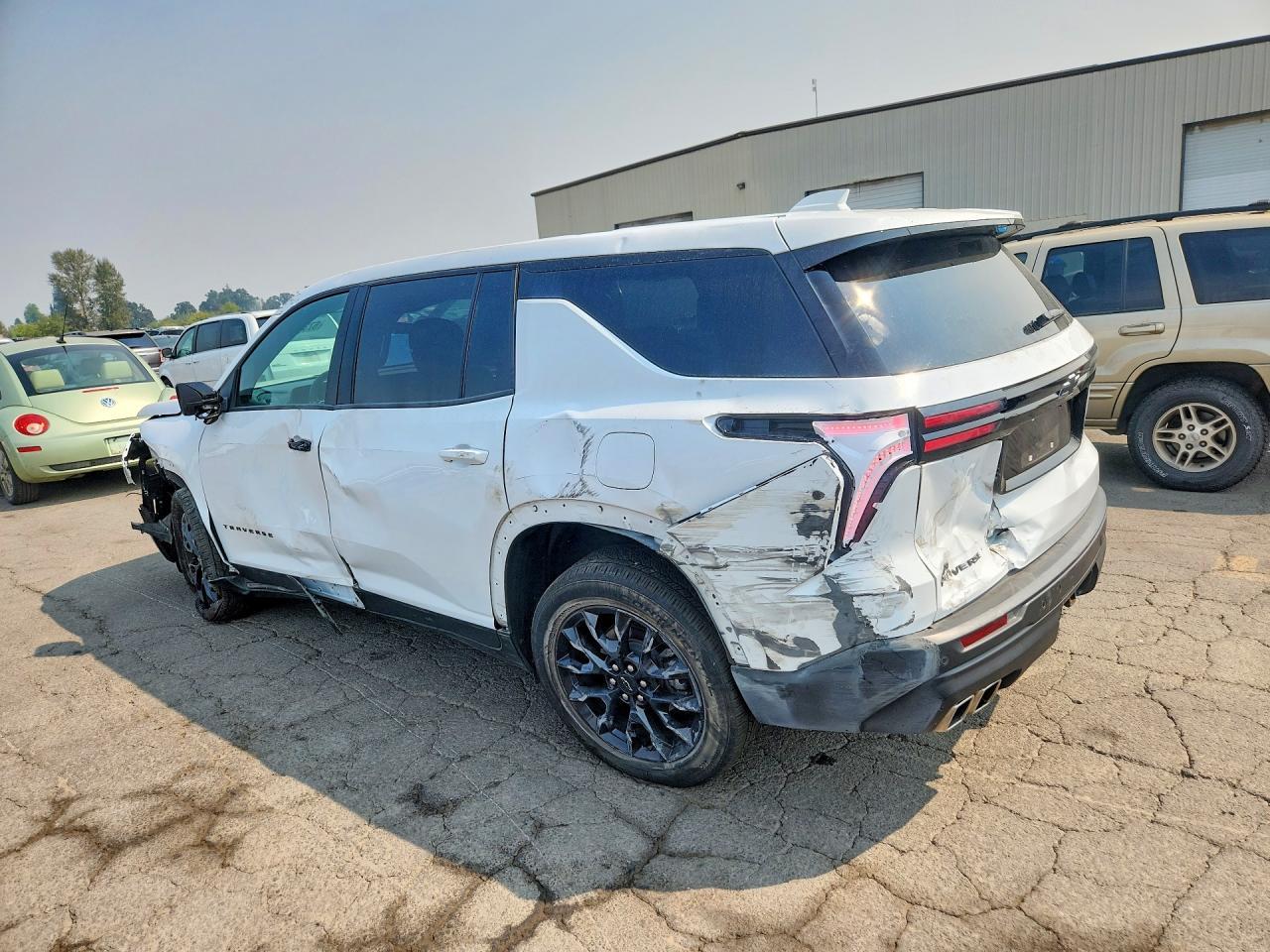 2024 Chevrolet Traverse Ls - Фото 2