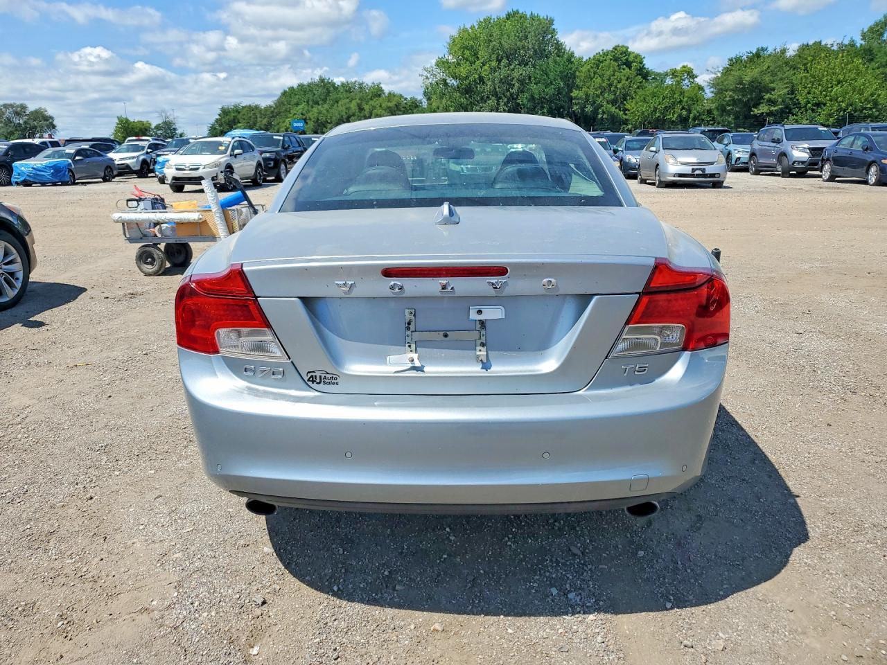 2012 Volvo C70 T5 - Image 6