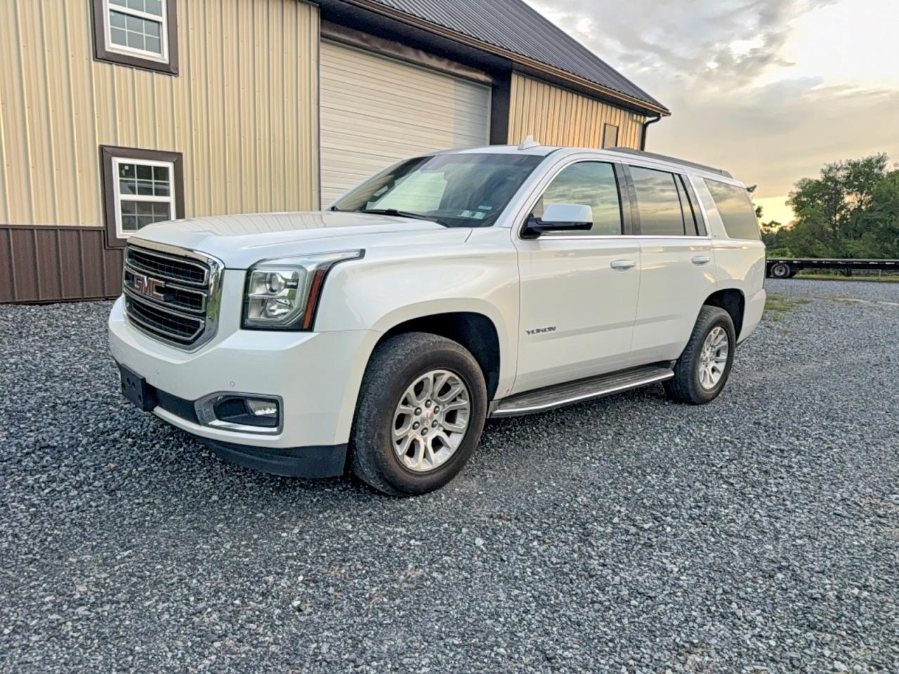 2016 GMC Yukon Slt - Фото 2