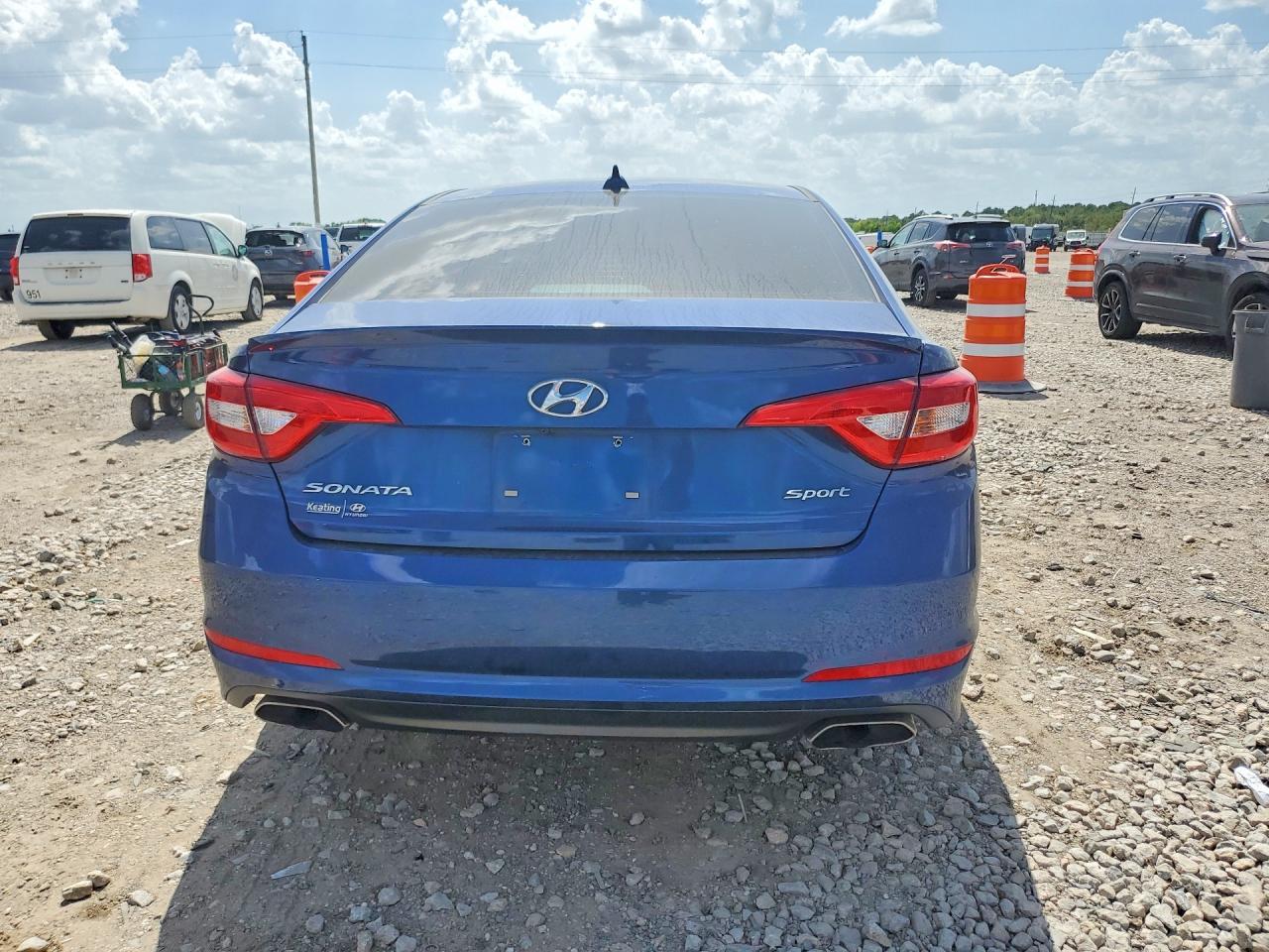 2017 Hyundai Sonata Sport - Image 6
