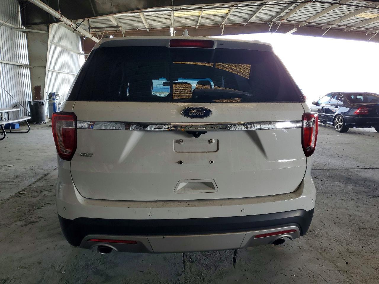 2017 Ford Explorer Xlt - Фото 6