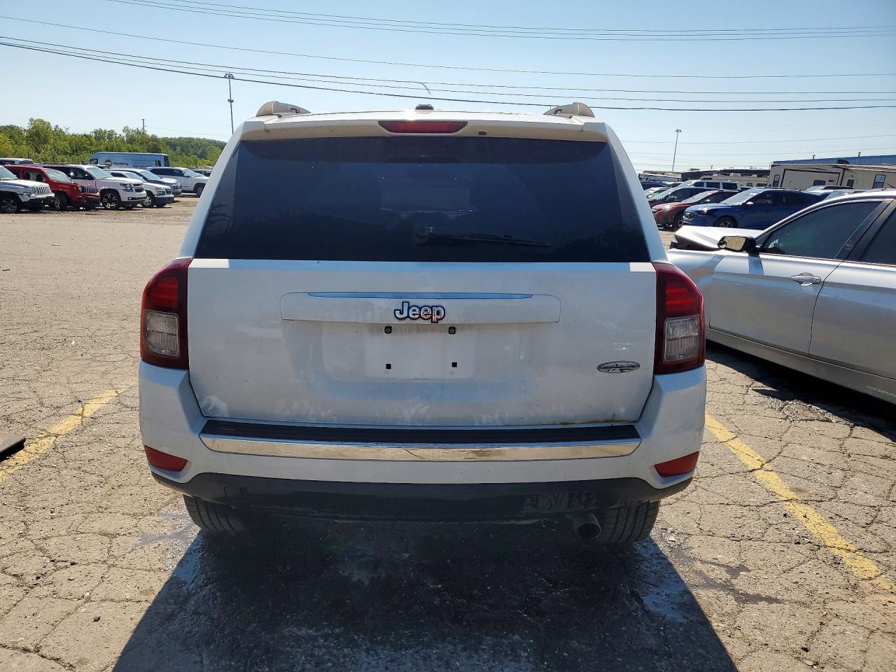 2017 Jeep Compass Latitude - Фото 6