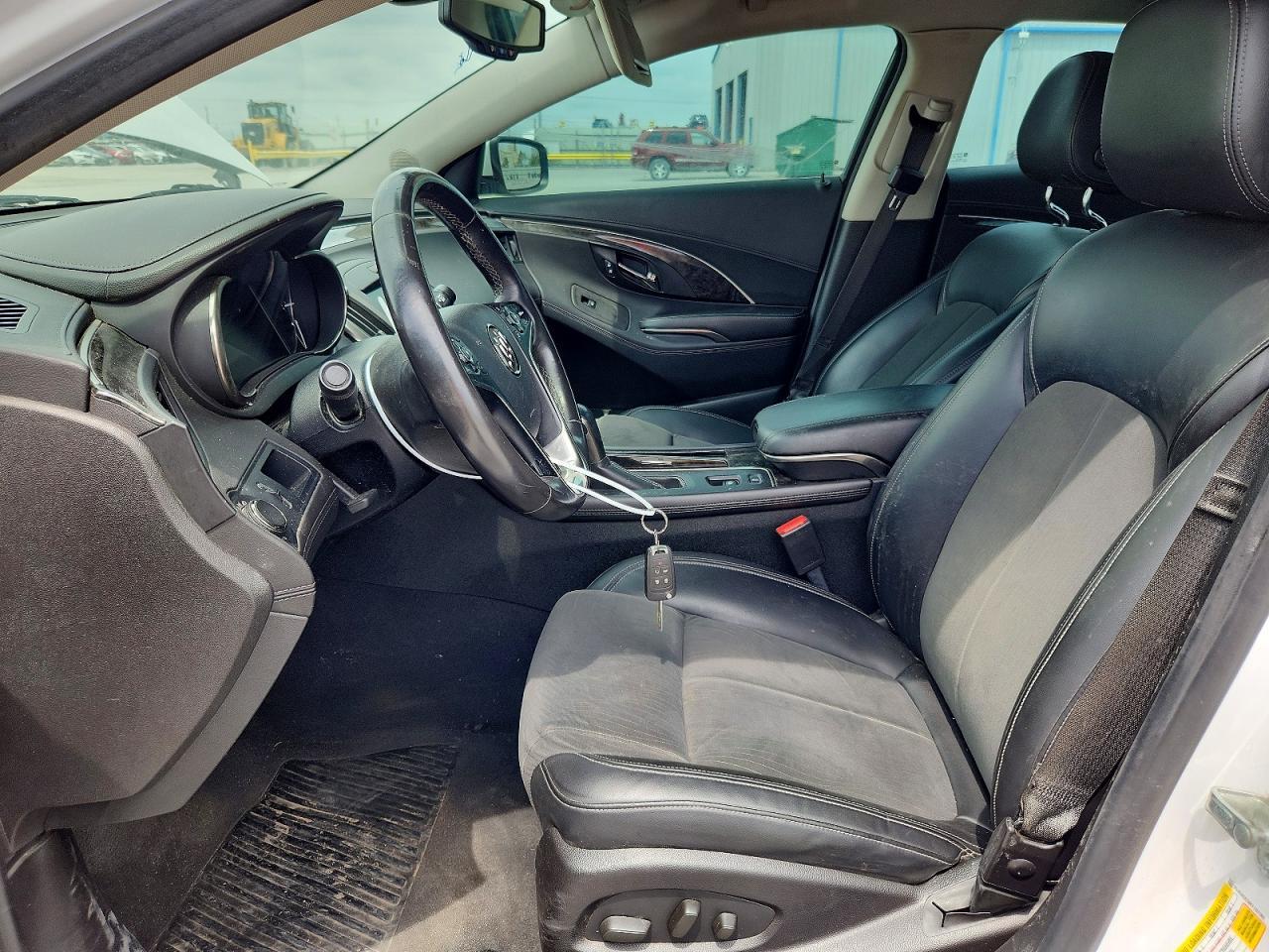 2015 Buick Lacrosse - Image 7