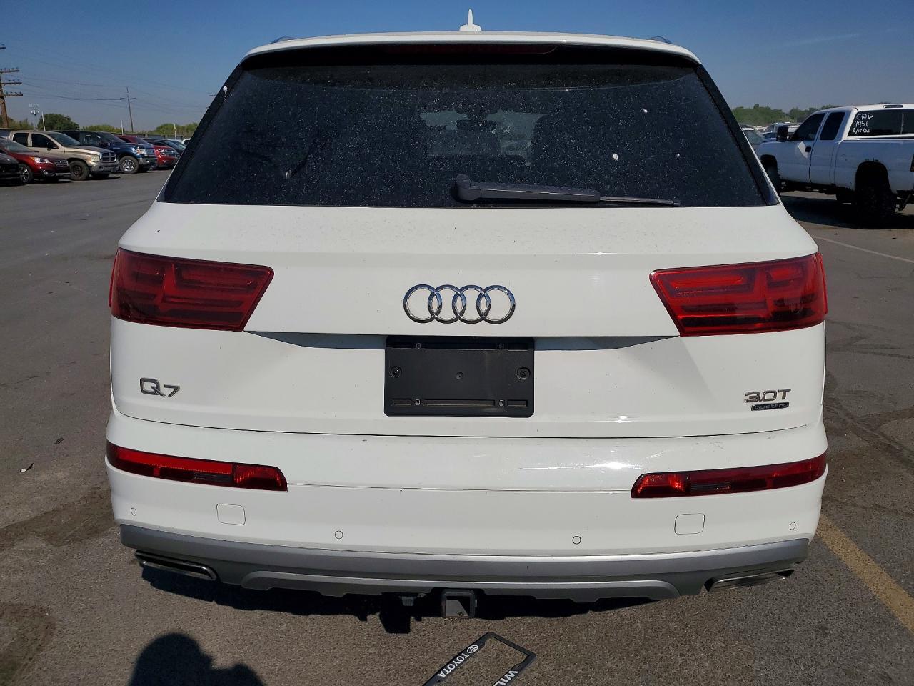 2018 Audi Q7 Premium Plus - Image 6