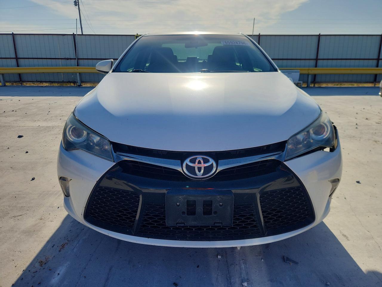 2017 Toyota Camry Se - Фото 5