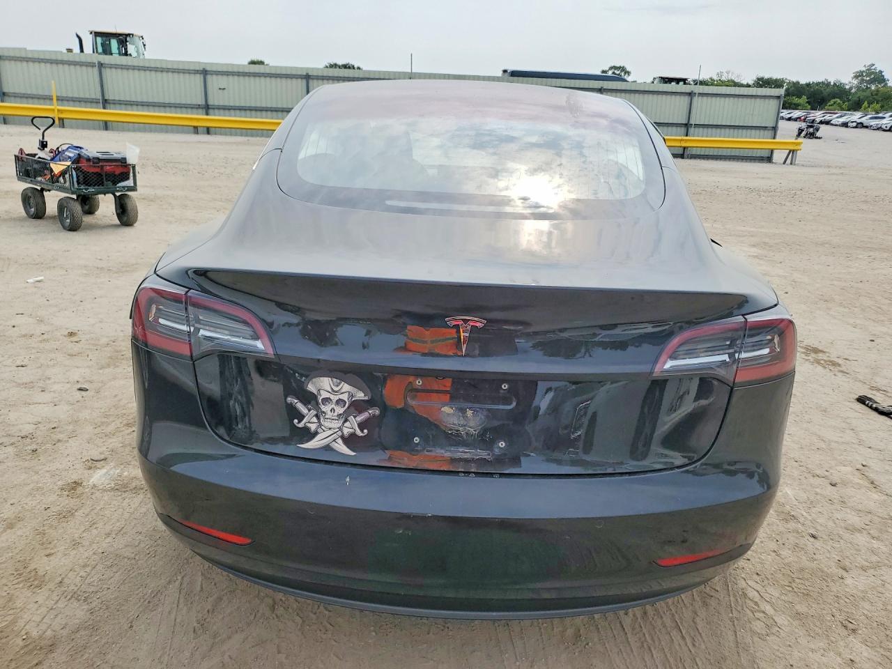 2018 Tesla Model 3 - Image 6