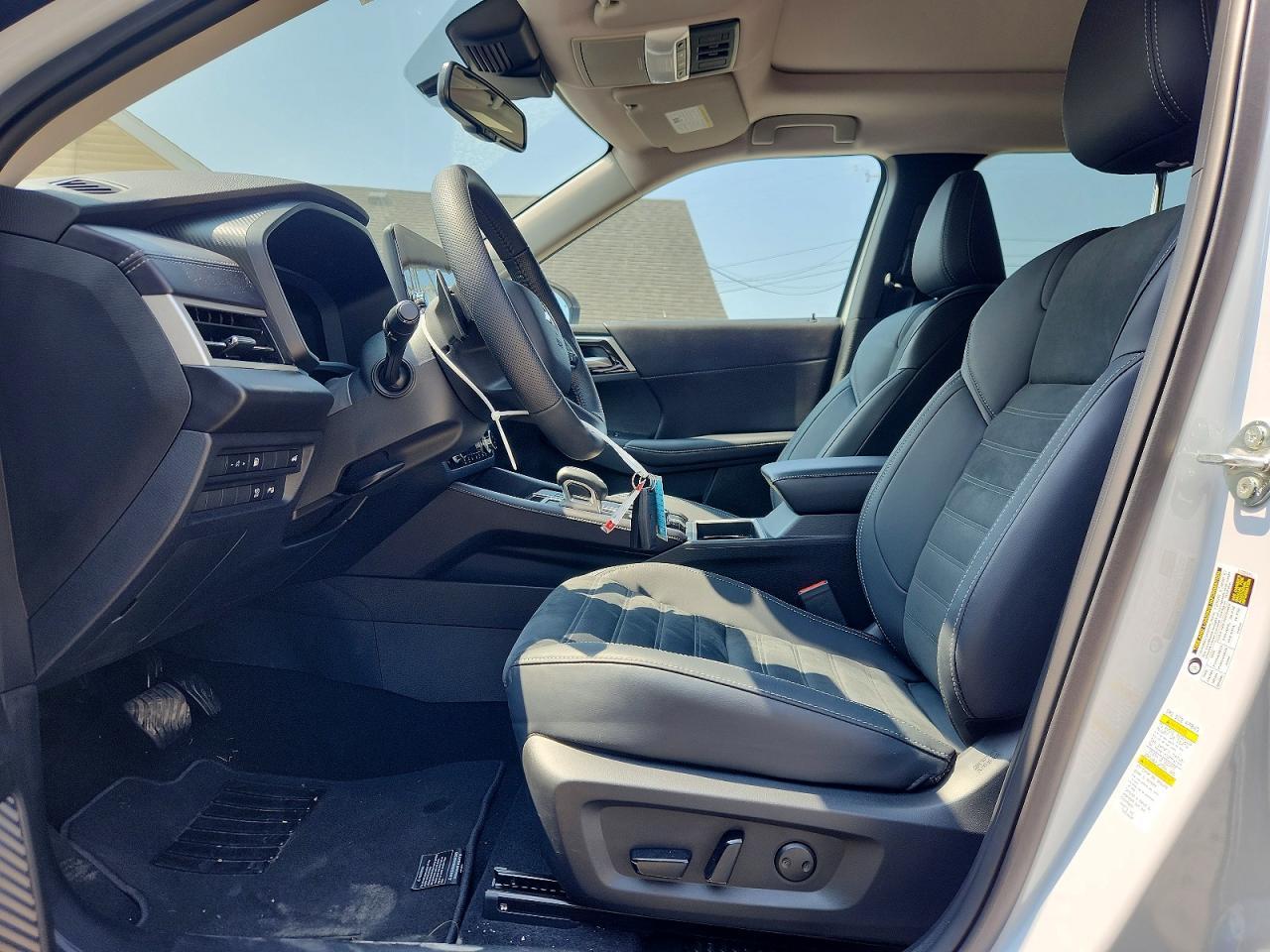 2025 Mitsubishi Outlander Se - Image 7