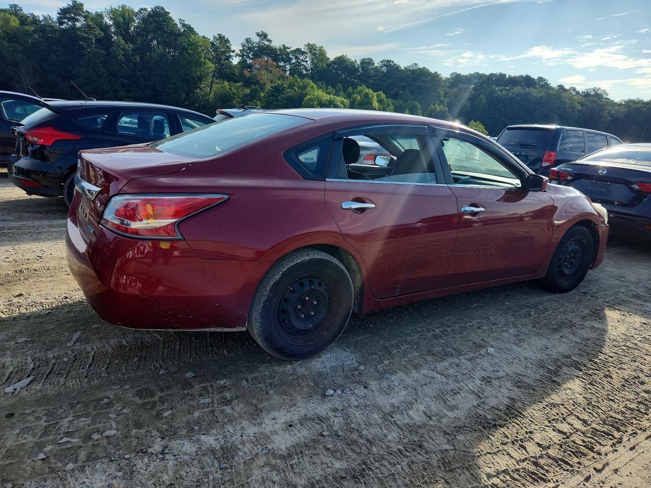 2014 Nissan Altima 2.5 S - Фото 3