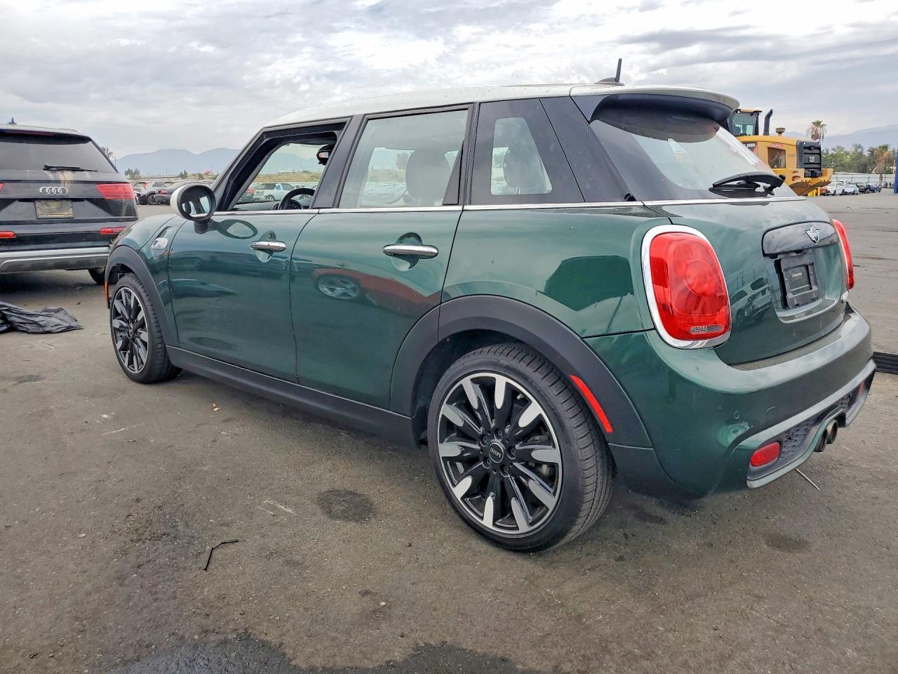 2018 Mini Cooper S - Фото 2