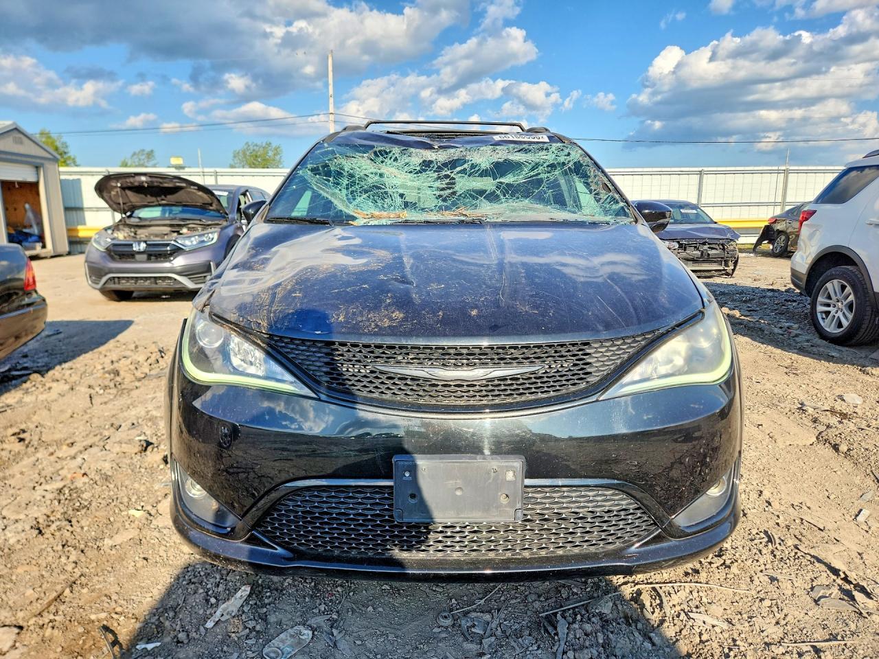 2018 Chrysler Pacifica Limited - Фото 5