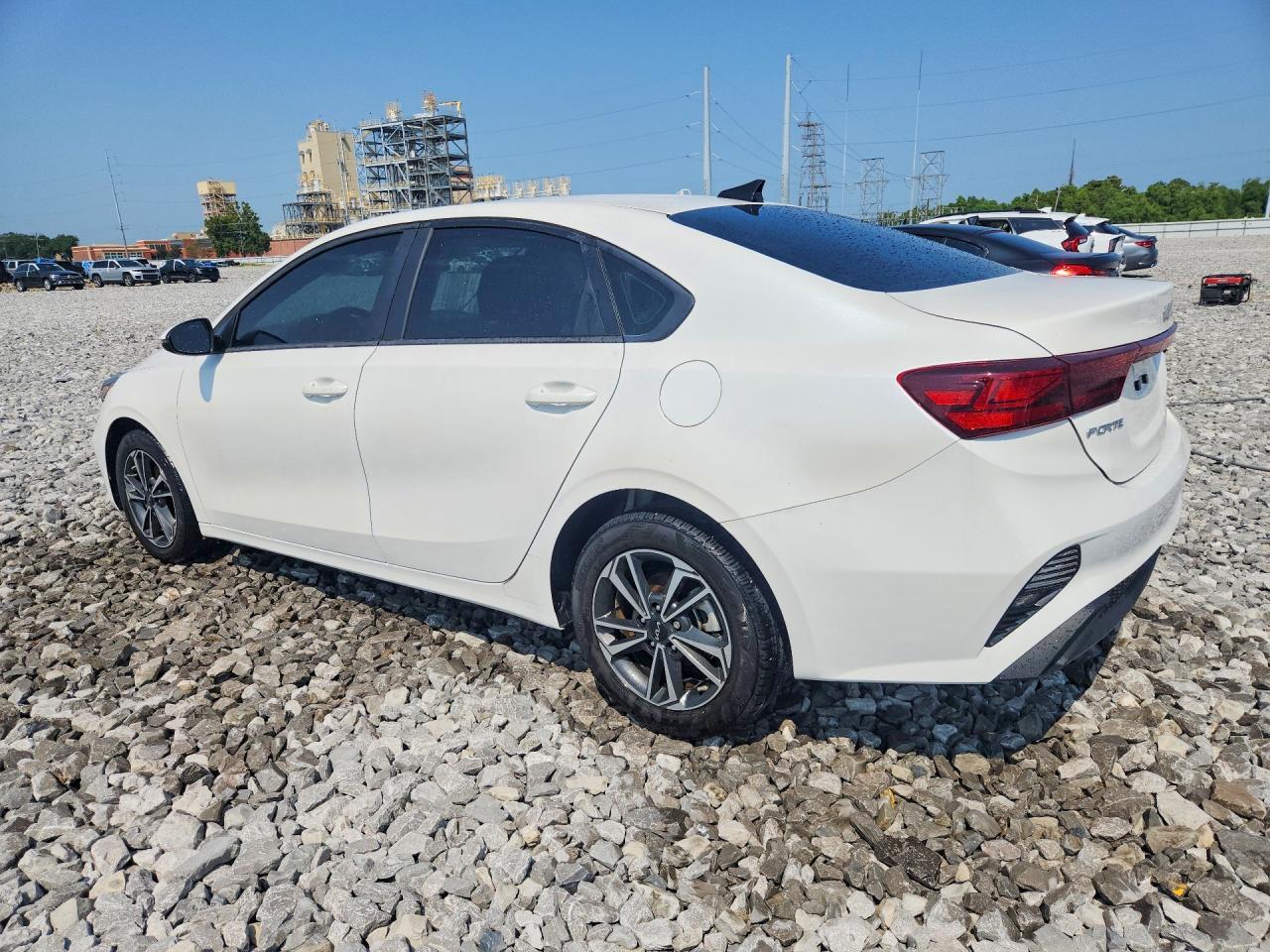 2024 Kia Forte Lxs - Image 2