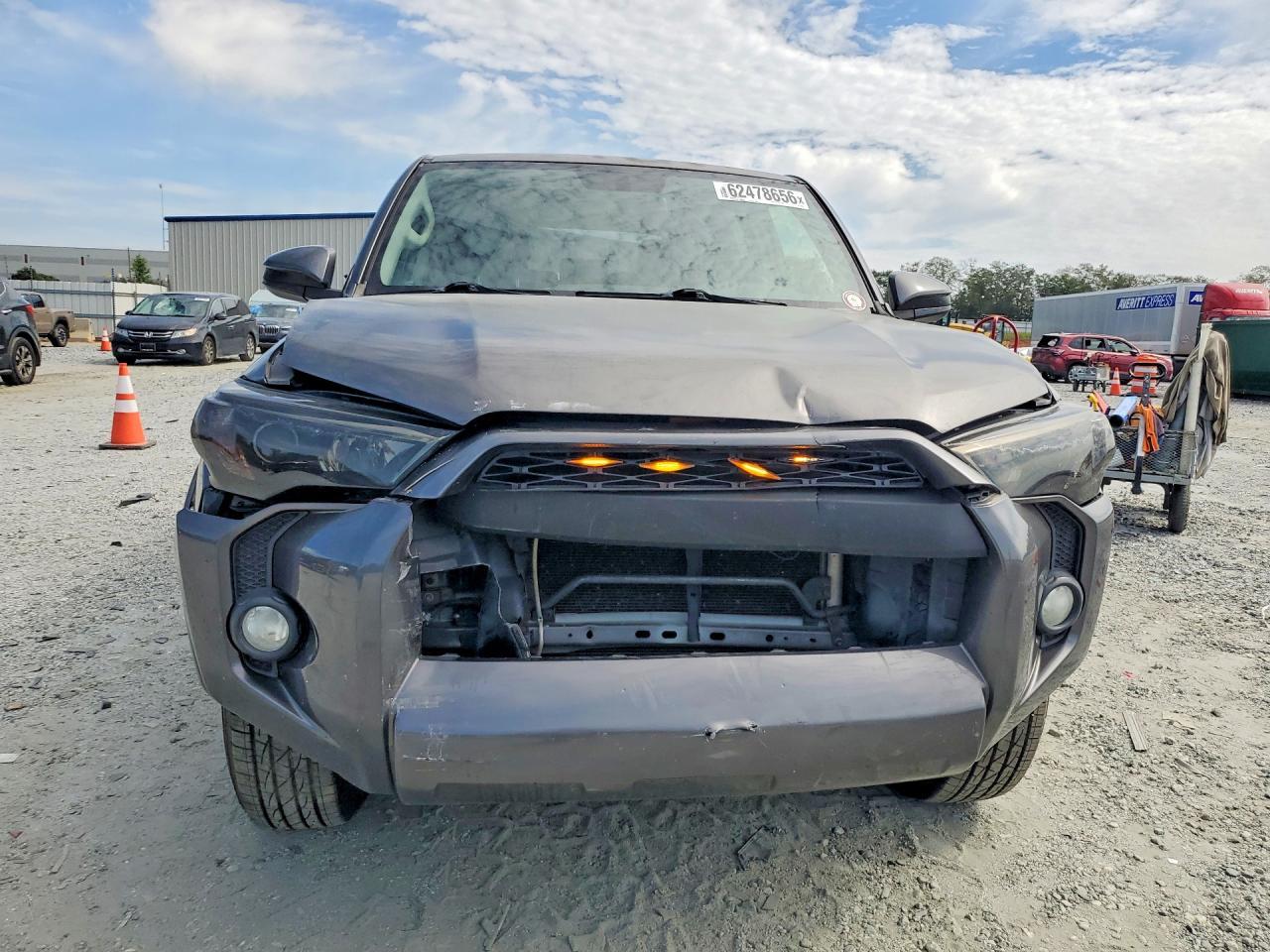 2014 Toyota 4Runner Sr5 - Фото 5