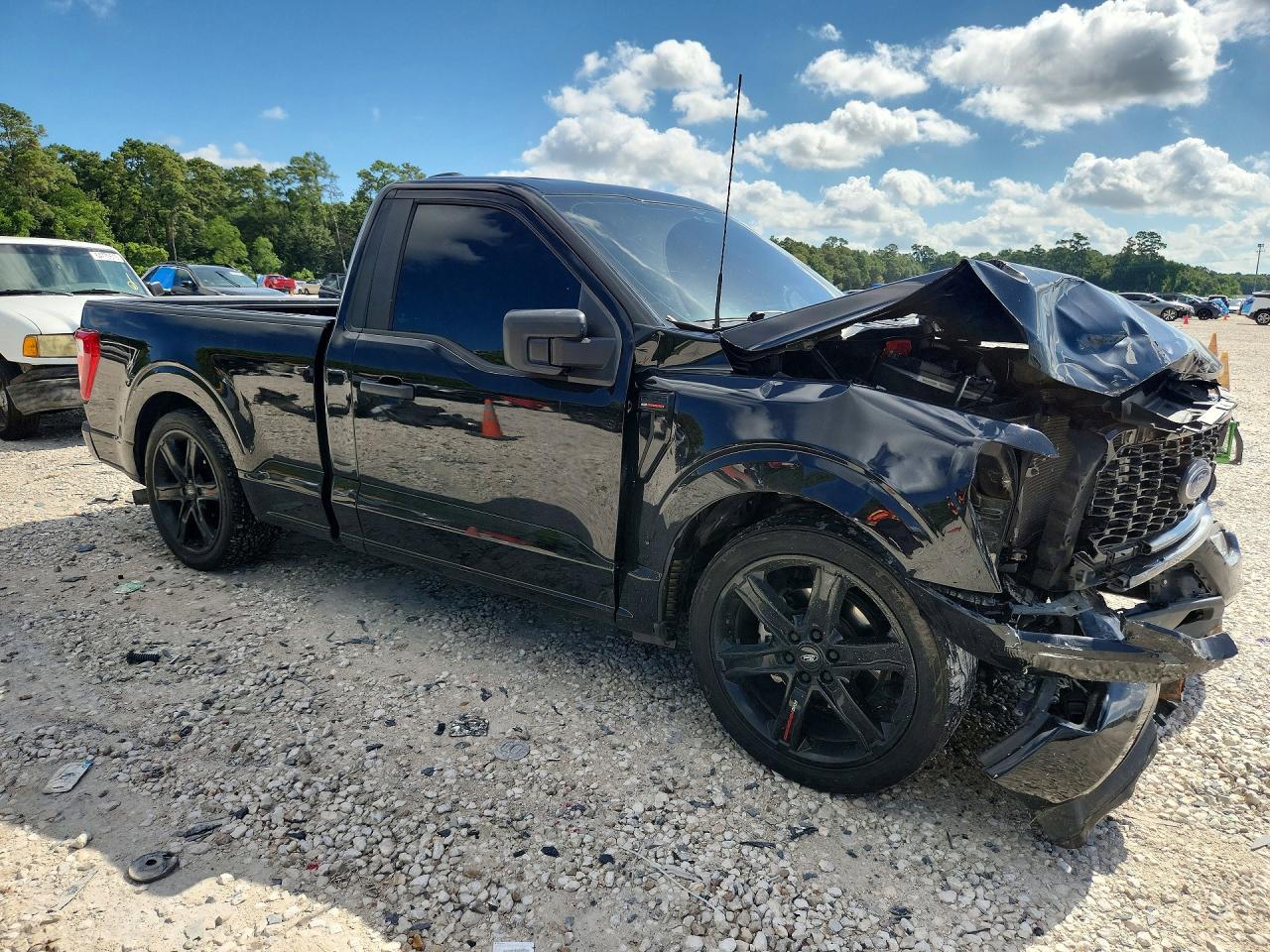 2023 Ford F150 - Image 4