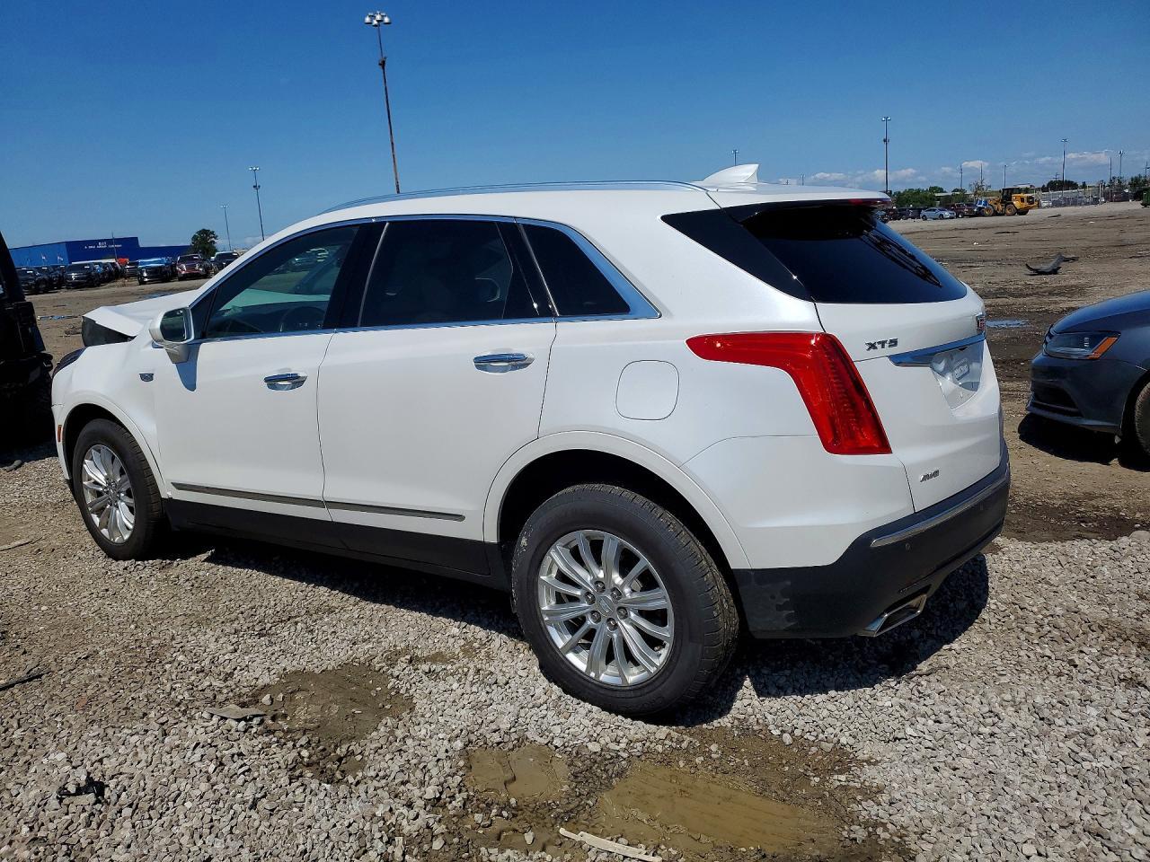 2019 Cadillac Xt5 - Фото 2