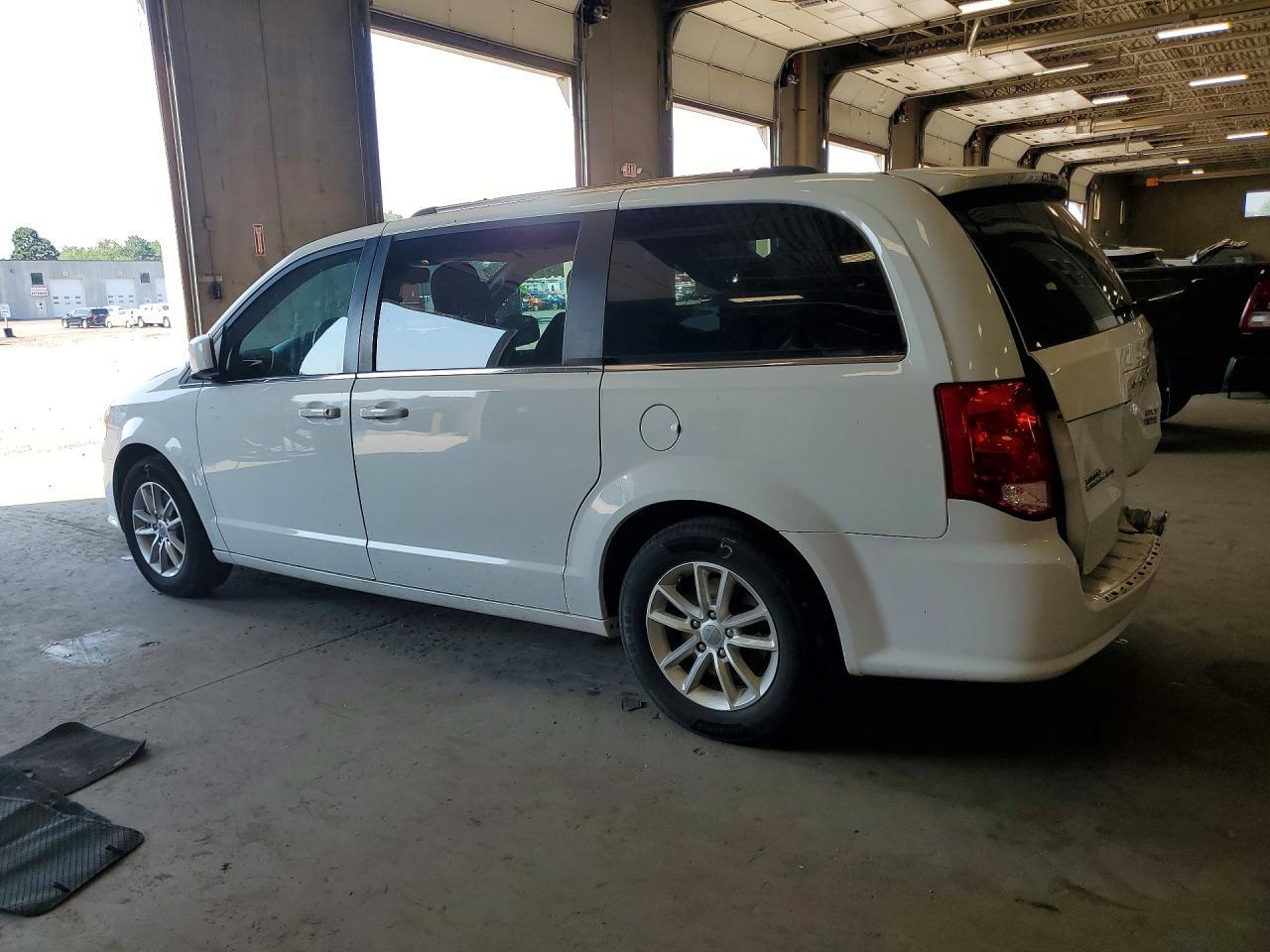 2019 Dodge Grand Caravan Sxt - Image 2