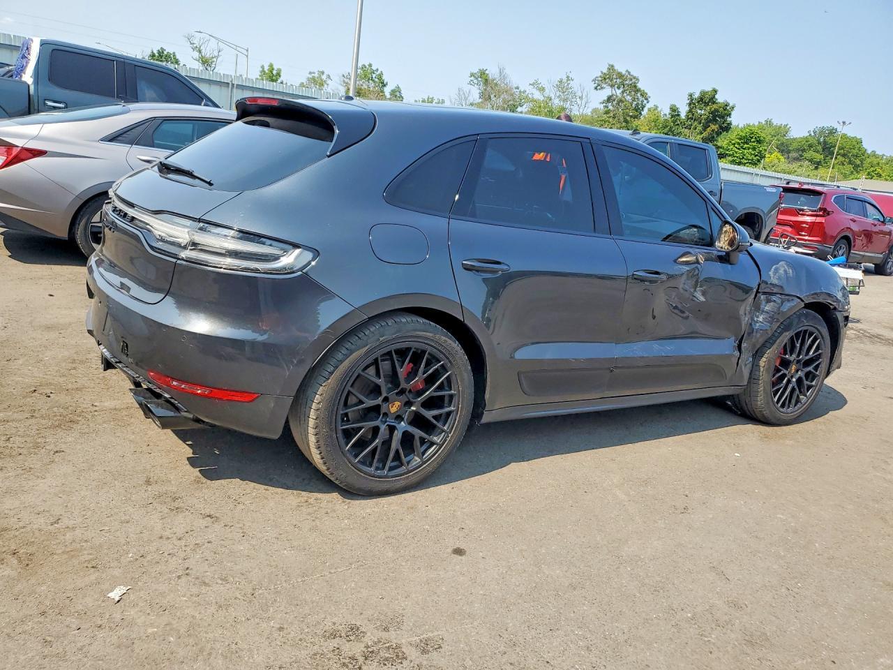 2021 Porsche Macan Gts - Фото 3