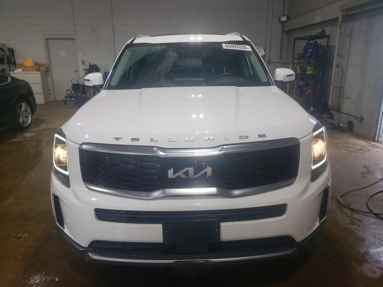 2022 Kia Telluride S - Фото 5